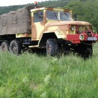 le camion avec sa bâche